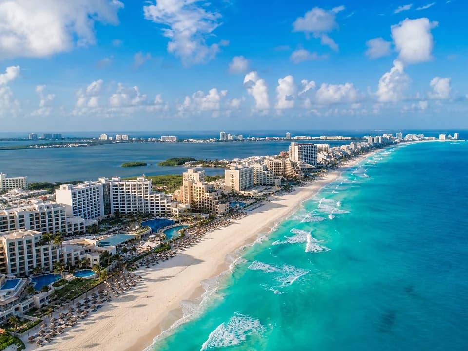 Sail a catamaran experience in Cancun